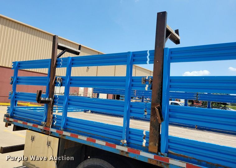 image for item JO9233 2018 Freightliner Business Class M2  flatbed truck