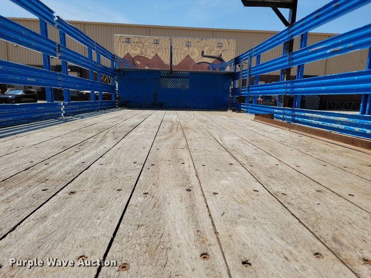 image for item JO9233 2018 Freightliner Business Class M2  flatbed truck