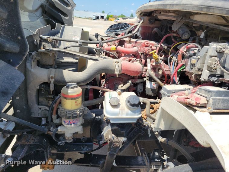 image for item JO9233 2018 Freightliner Business Class M2  flatbed truck