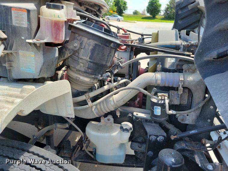 image for item JO9233 2018 Freightliner Business Class M2  flatbed truck