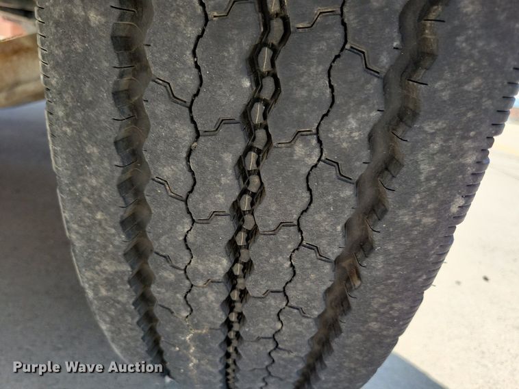 image for item JO9233 2018 Freightliner Business Class M2  flatbed truck