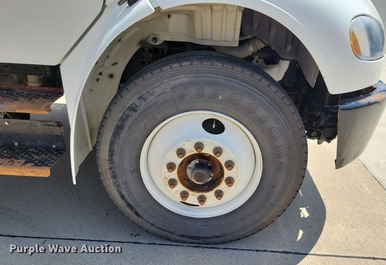 image for item JO9233 2018 Freightliner Business Class M2  flatbed truck