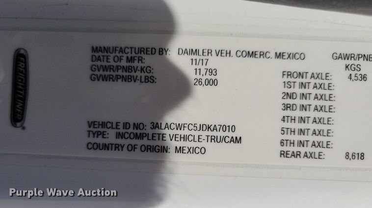 image for item JO9233 2018 Freightliner Business Class M2  flatbed truck