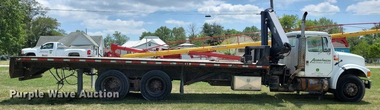 image for item JO9251 1990 International 4900  crane truck