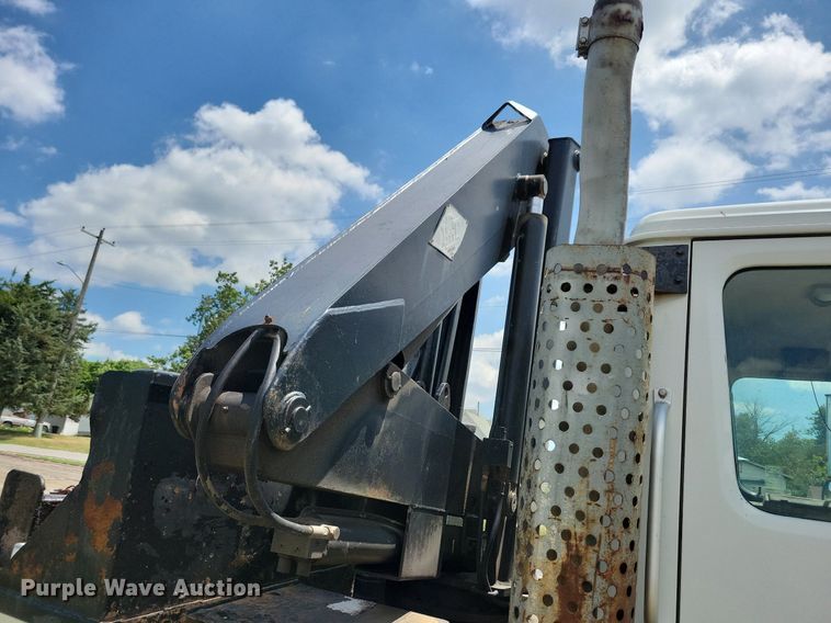 image for item JO9251 1990 International 4900  crane truck