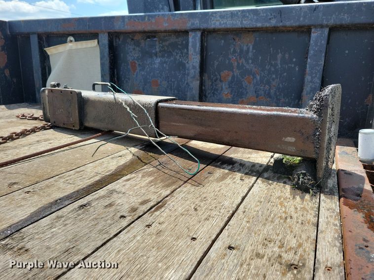 image for item JO9251 1990 International 4900  crane truck