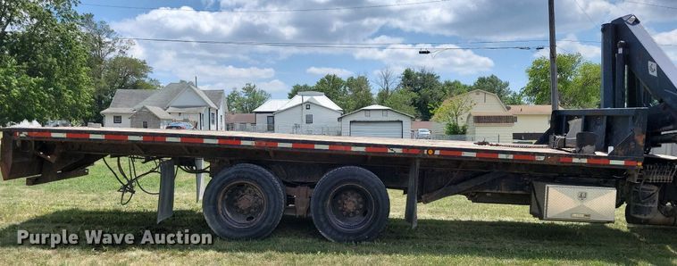 image for item JO9251 1990 International 4900  crane truck