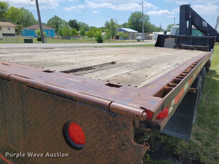 image for item JO9251 1990 International 4900  crane truck