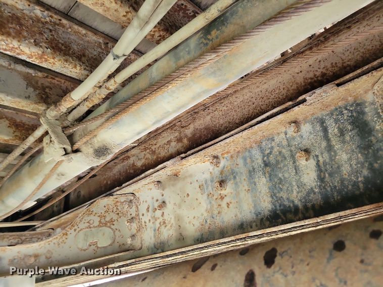 image for item JO9251 1990 International 4900  crane truck