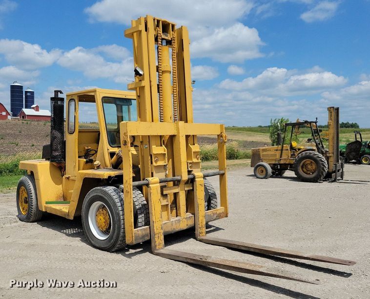 image for item JO9253 Clark C500 YS200  forklift