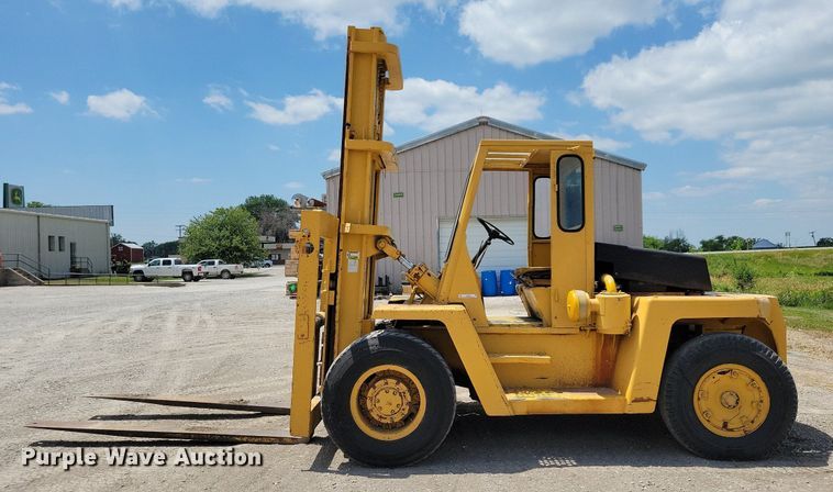 image for item JO9253 Clark C500 YS200  forklift