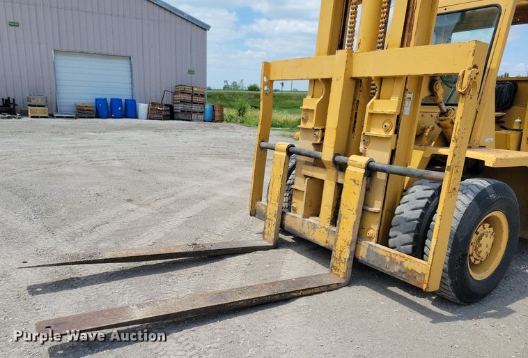 image for item JO9253 Clark C500 YS200  forklift