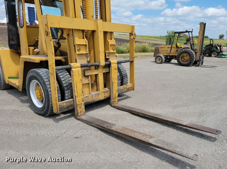 image for item JO9253 Clark C500 YS200  forklift