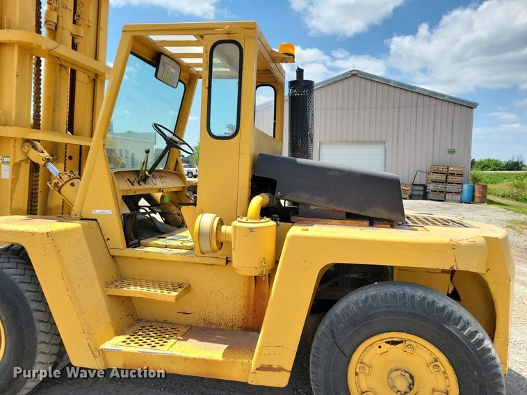 image for item JO9253 Clark C500 YS200  forklift