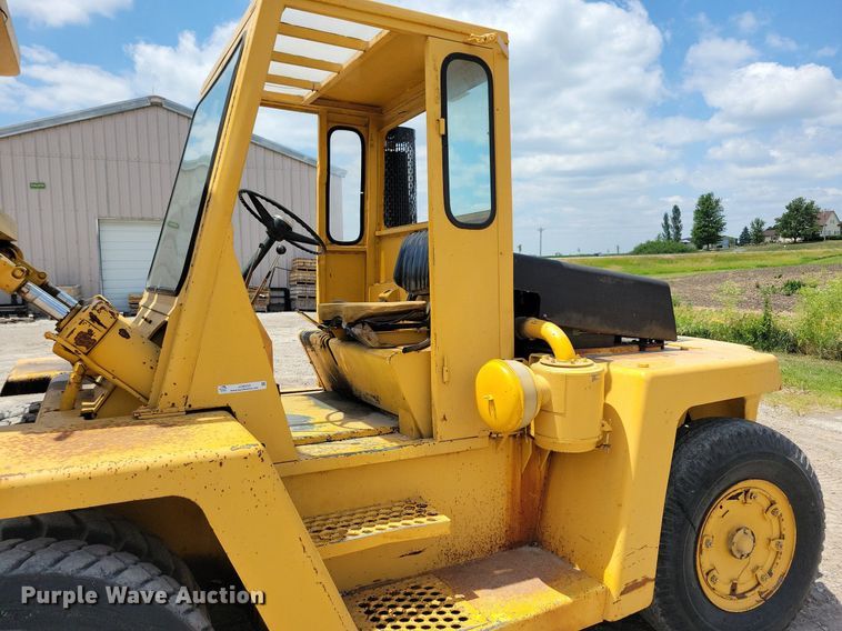 image for item JO9253 Clark C500 YS200  forklift