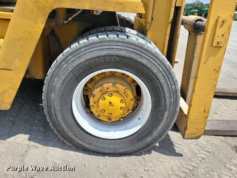 image for item JO9253 Clark C500 YS200  forklift