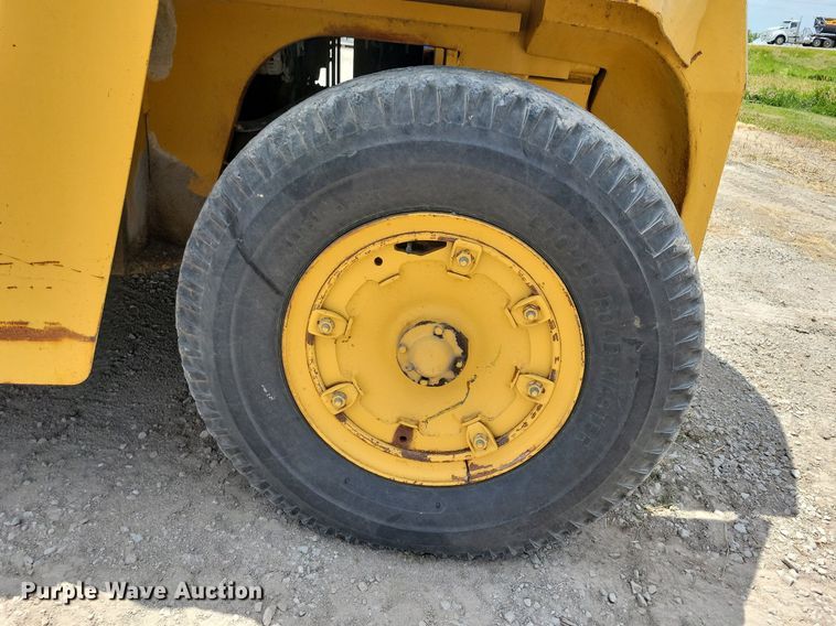 image for item JO9253 Clark C500 YS200  forklift