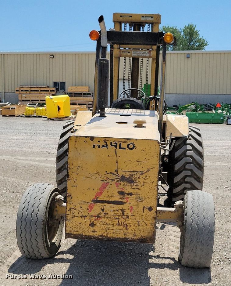 image for item JO9254 Massey-Ferguson Harlo H6000  forklift