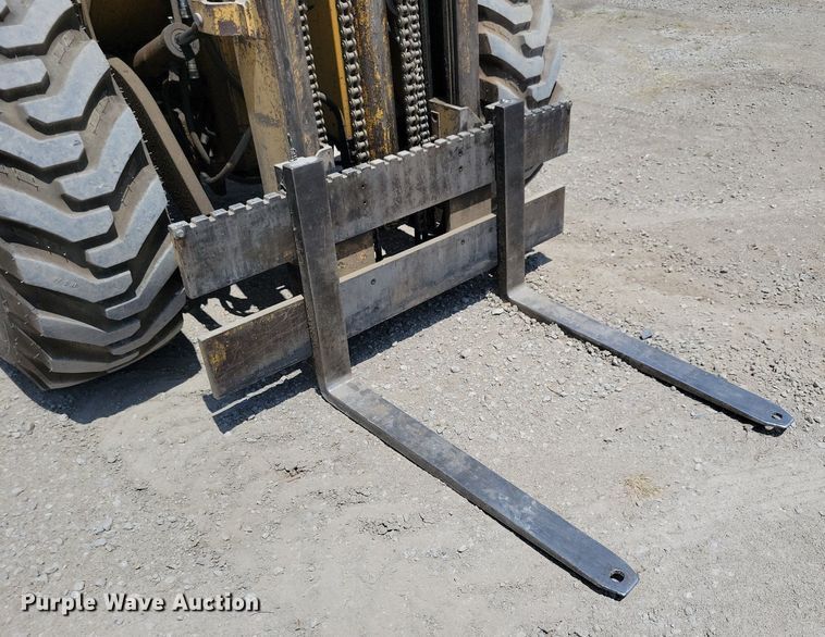 image for item JO9254 Massey-Ferguson Harlo H6000  forklift