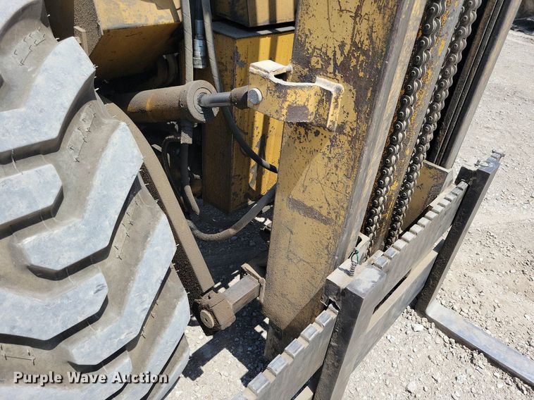 image for item JO9254 Massey-Ferguson Harlo H6000  forklift