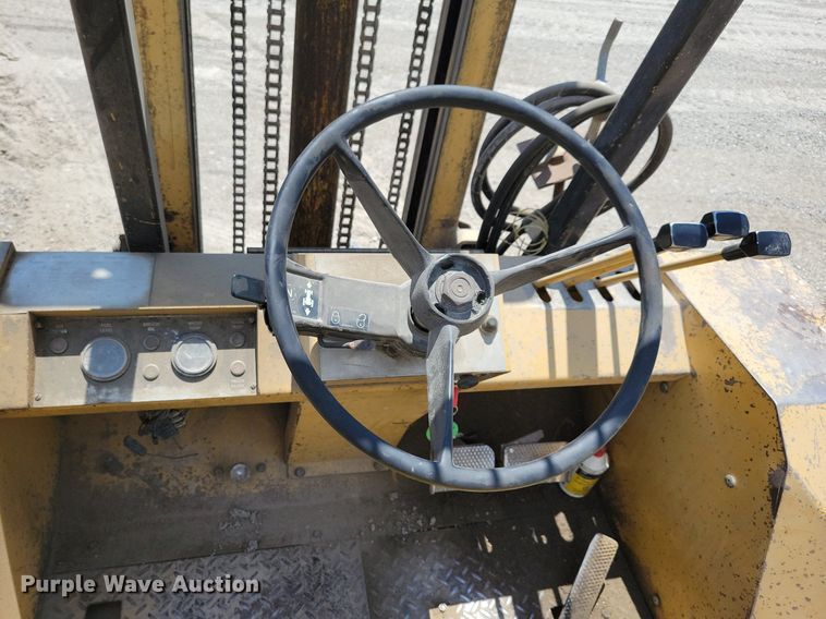 image for item JO9254 Massey-Ferguson Harlo H6000  forklift