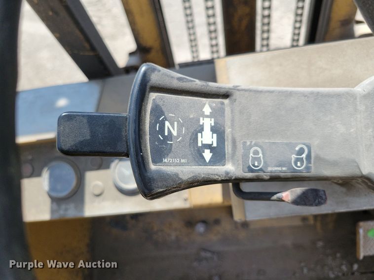 image for item JO9254 Massey-Ferguson Harlo H6000  forklift