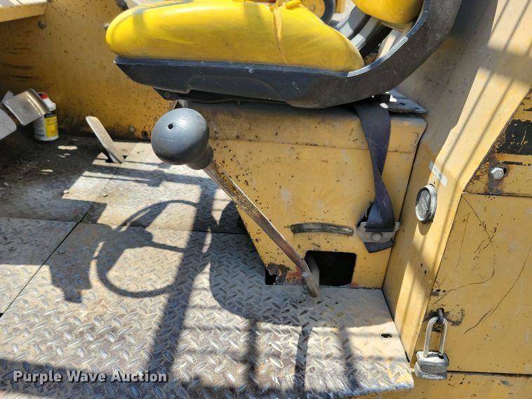 image for item JO9254 Massey-Ferguson Harlo H6000  forklift