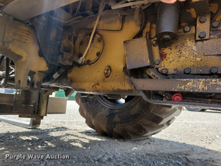 image for item JO9254 Massey-Ferguson Harlo H6000  forklift