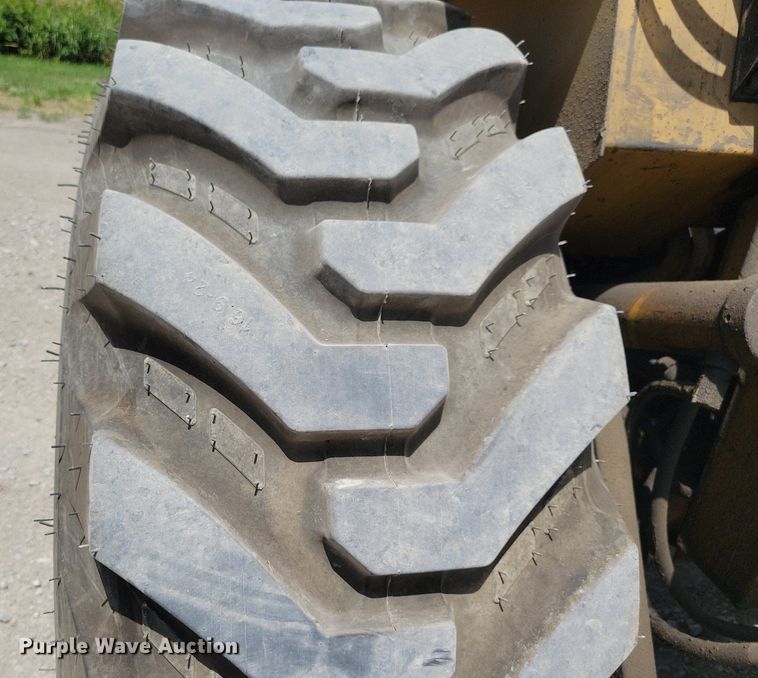 image for item JO9254 Massey-Ferguson Harlo H6000  forklift