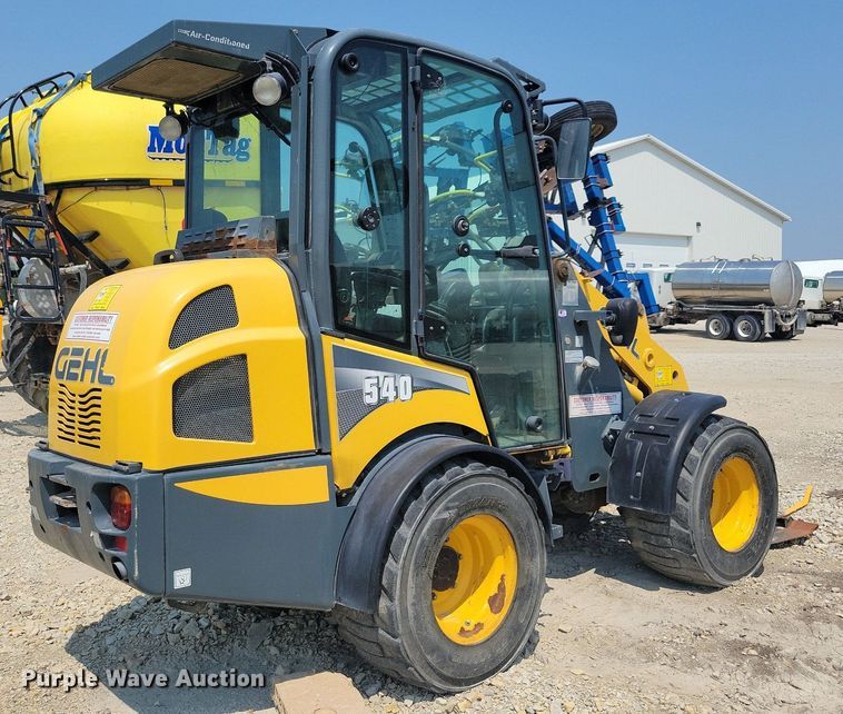 image for item JO9256 2014 Gehl AL540  wheel loader