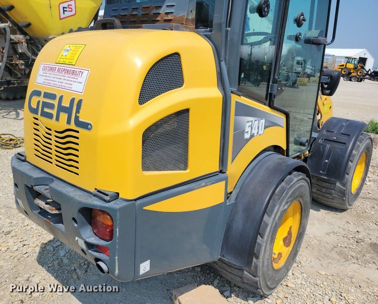 image for item JO9256 2014 Gehl AL540  wheel loader
