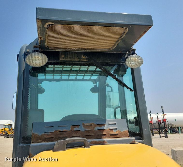 image for item JO9256 2014 Gehl AL540  wheel loader