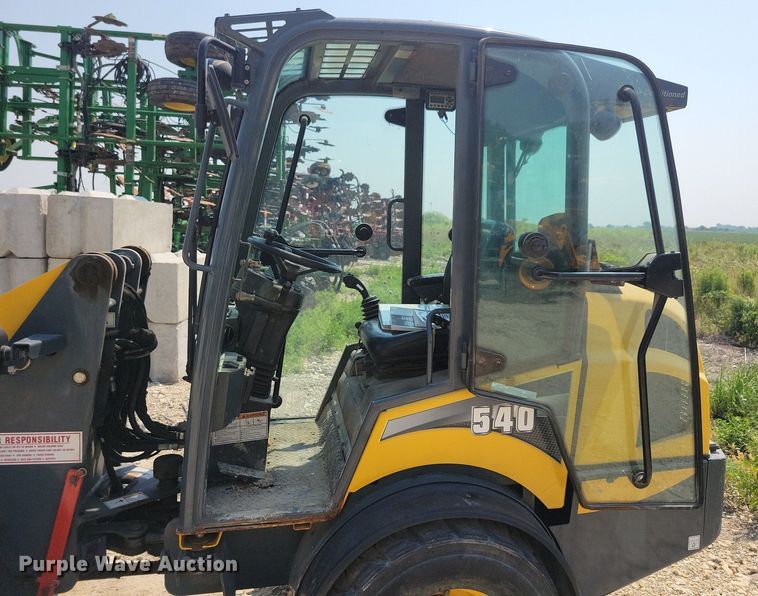 image for item JO9256 2014 Gehl AL540  wheel loader