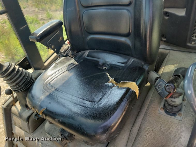 image for item JO9256 2014 Gehl AL540  wheel loader