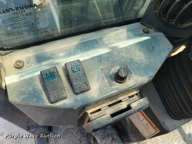 image for item JO9256 2014 Gehl AL540  wheel loader