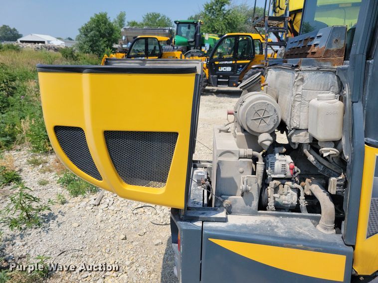 image for item JO9256 2014 Gehl AL540  wheel loader