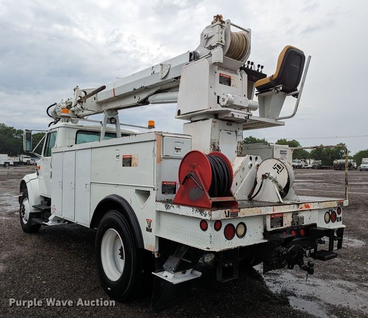 image for item KB9429 1998 International 4700  digger derrick truck