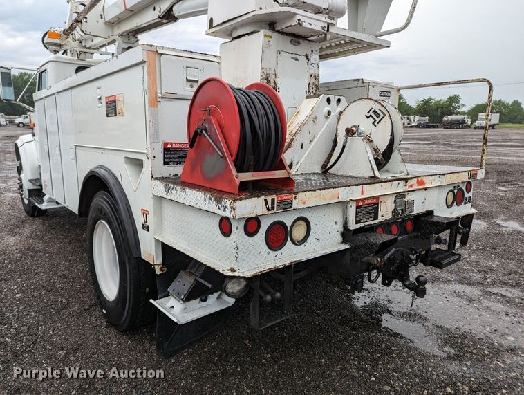 image for item KB9429 1998 International 4700  digger derrick truck