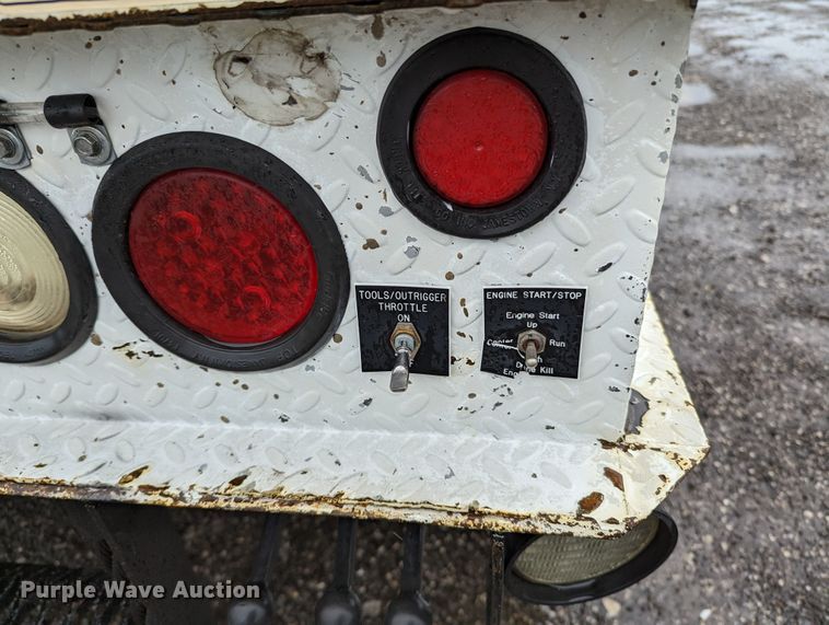 image for item KB9429 1998 International 4700  digger derrick truck