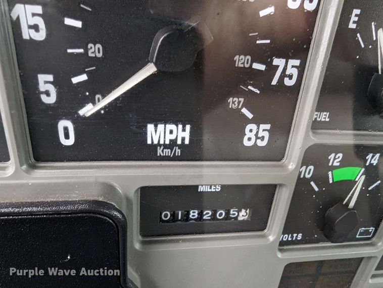 image for item KB9429 1998 International 4700  digger derrick truck