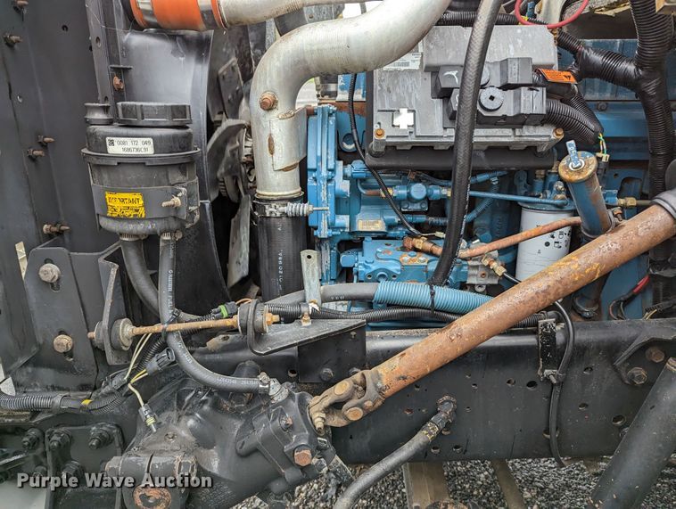 image for item KB9429 1998 International 4700  digger derrick truck