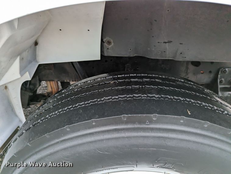 image for item KB9429 1998 International 4700  digger derrick truck