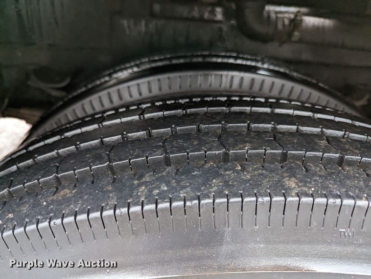 image for item KB9429 1998 International 4700  digger derrick truck