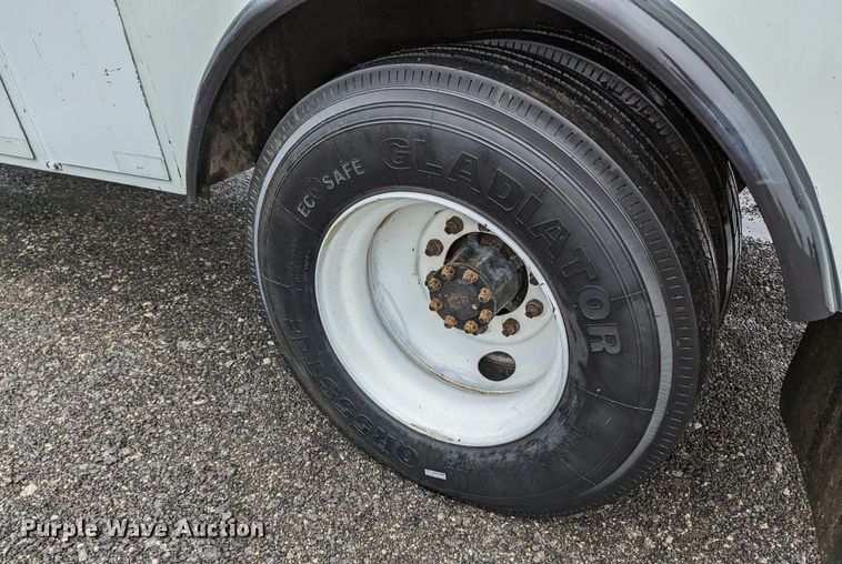 image for item KB9429 1998 International 4700  digger derrick truck