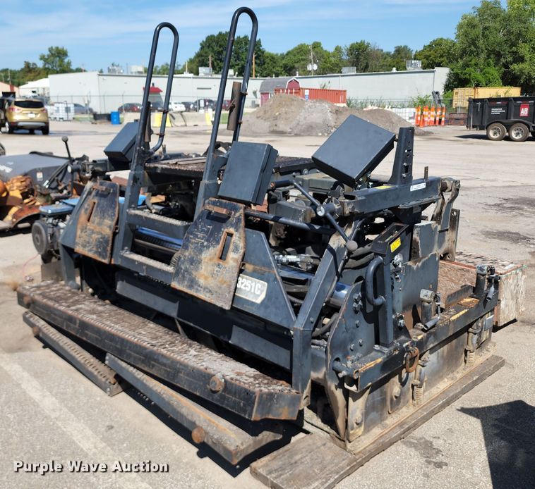 image for item KH9367 Caterpillar AS3251C  paver