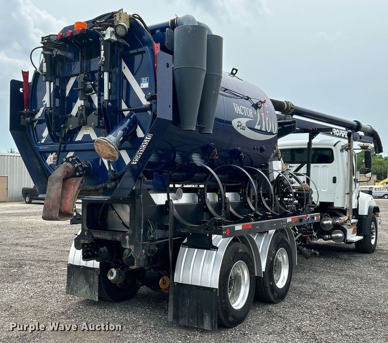 image for item KW9212 2012 Freightliner 114SD  sewer jetter truck