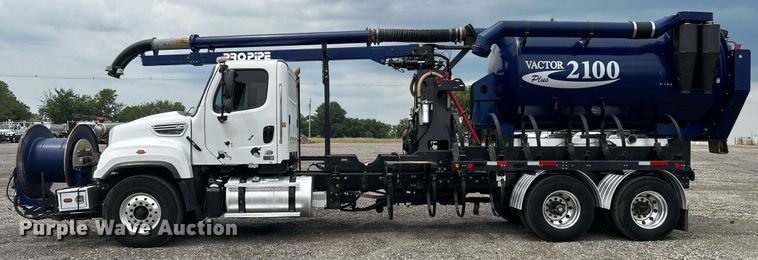 image for item KW9212 2012 Freightliner 114SD  sewer jetter truck