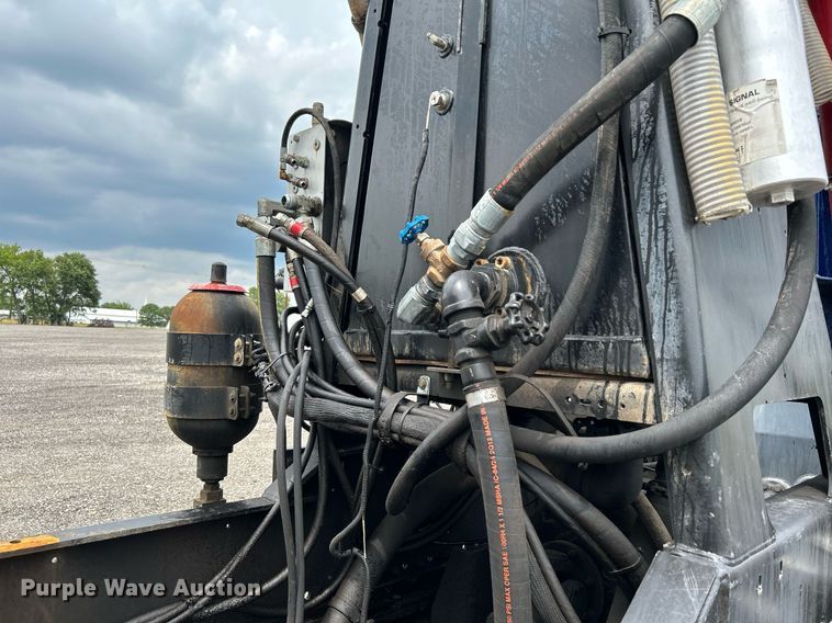 image for item KW9212 2012 Freightliner 114SD  sewer jetter truck