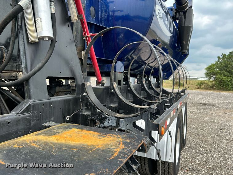 image for item KW9212 2012 Freightliner 114SD  sewer jetter truck