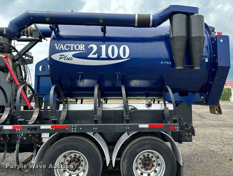 image for item KW9212 2012 Freightliner 114SD  sewer jetter truck